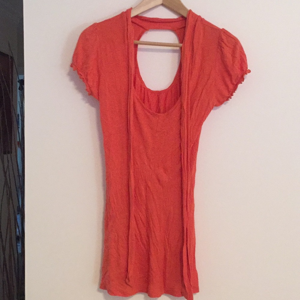 Orange short sleeve shirt